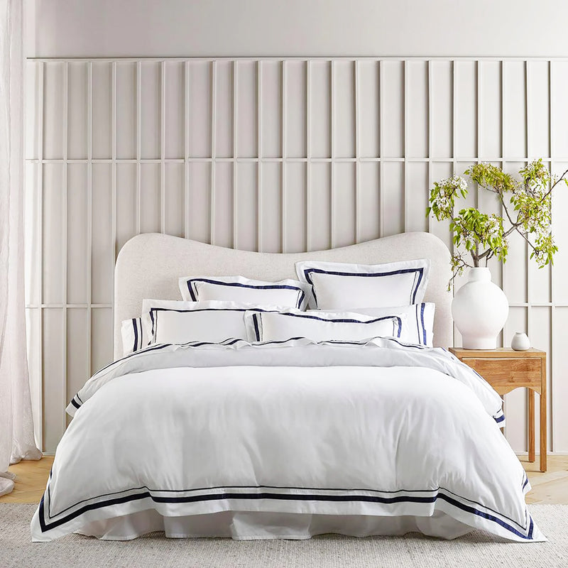 Cloud 1000 TC Egyptian Cotton White Navy Queen Quilt Cover Sets by Renee Taylor