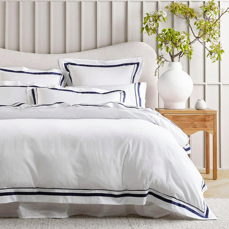 Cloud 1000 TC Egyptian Cotton White Navy Queen Quilt Cover Sets by Renee Taylor