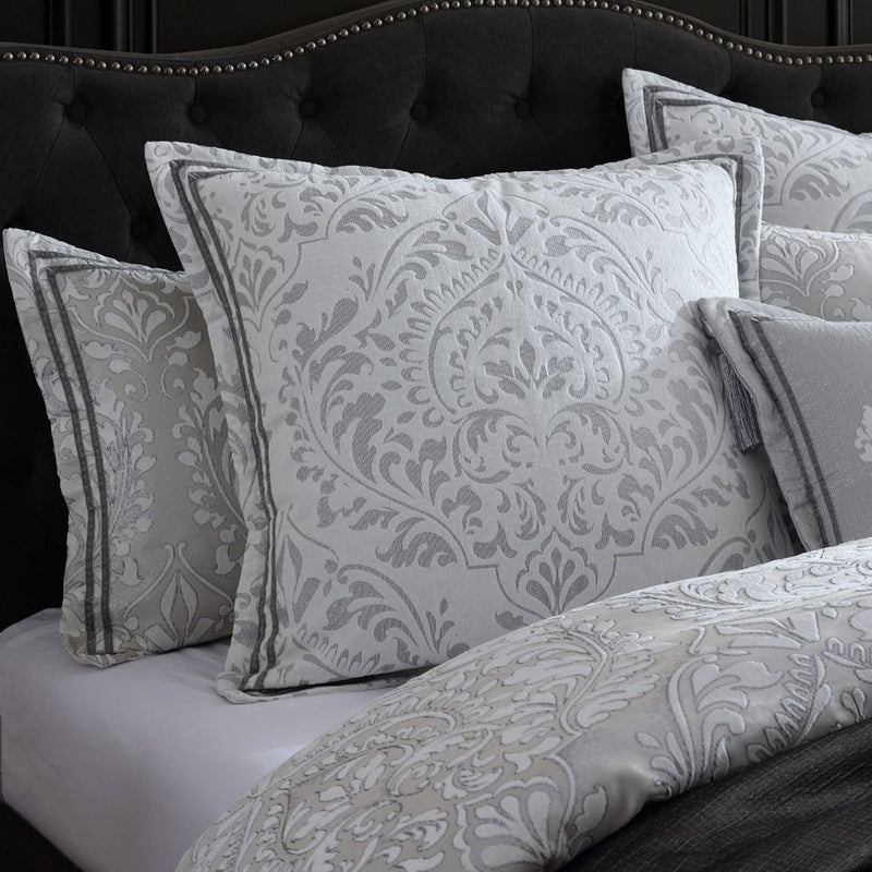 Davinci Alexander Silver Woven Jacquard Quilt Cover Set Super King