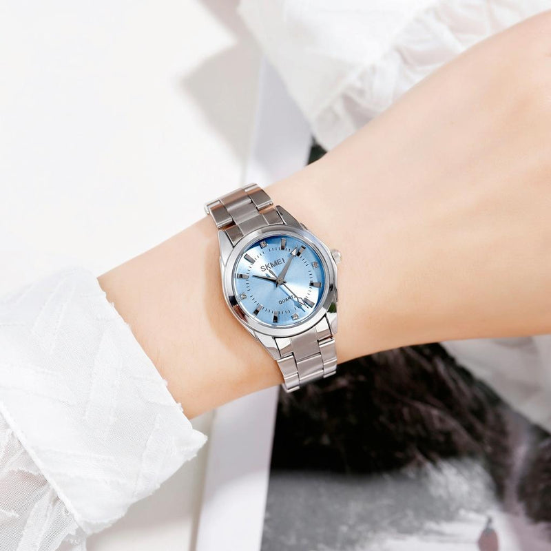 Waterproof Quartz Women Watch With Rhinestone Steel Strap - Delicate And Creative