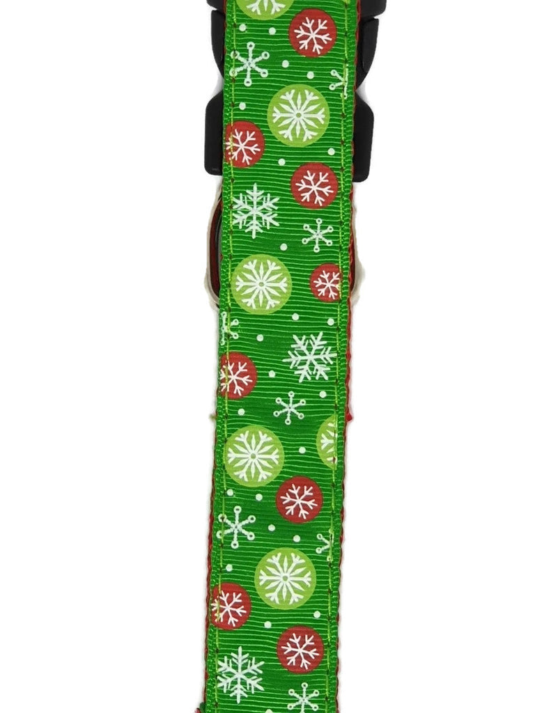 Christmas Dog Collars Adjustable Medium Green Snow Flakes