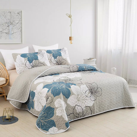 Intricate Quilted Coverlet and Pillowcases Set: Artistry in Every Stitch