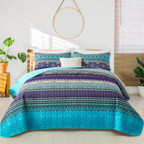 Tranquil Quilted coverlet and pillowcovers set: Perfect for Relaxation