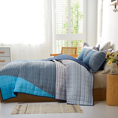 Harmonious Quilted Coverlet and Pillowcases Set: Unites Comfort and Aesthetics