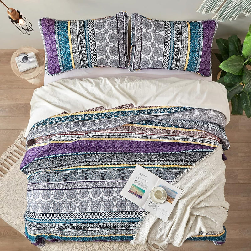 Aesthetic Quilted Bedspread and Pillowcases Set: Unify Your Bedroom's Look