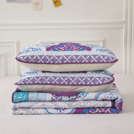 Handsome Quilted Bedspread and Pillowcases Set: Strong, Sturdy, and Stylish