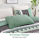 Neutral Quilted bedspread and pillowcovers set: Versatile Style