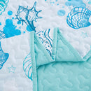 Inviting Quilted bedspread and pillowcovers set: Ideal for All Seasons