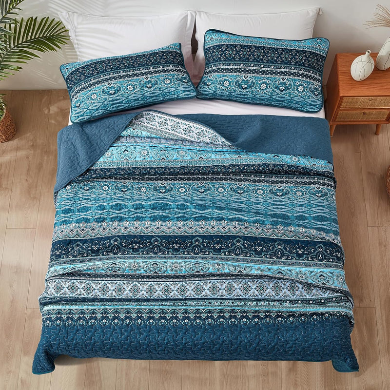 Opalescent Quilted coverlet and pillowcovers set: Shimmering Beauty