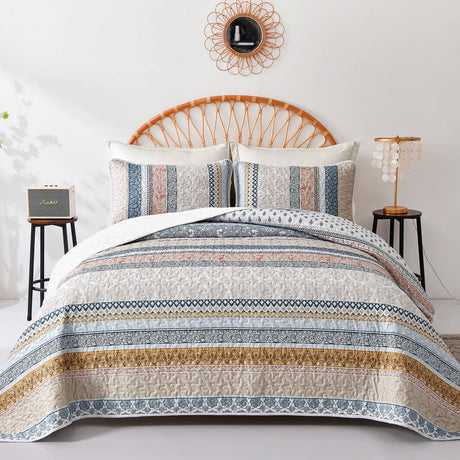 Graceful Quilted Coverlet and Pillowcases Set: Timeless Beauty and Comfort