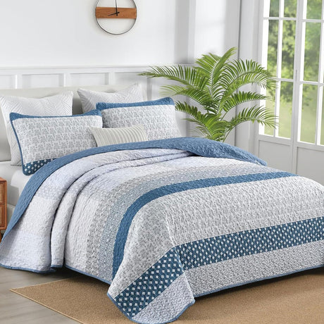 Dazzling Quilted bedspread and pillowcovers set: Add Sparkle to Your Space