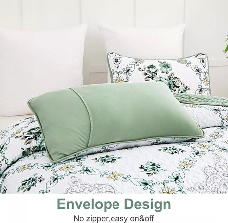 Exquisite Quilted Bedspread and Pillowcases Set: A Touch of Elegance for Your Space