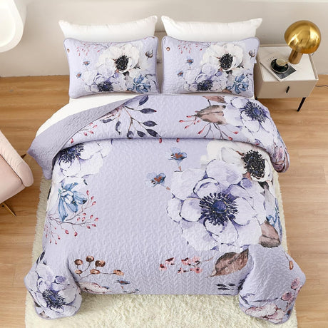 Beautiful Quilted coverlet and pillowcovers set: Comfortable and Versatile