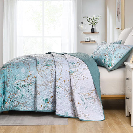 Radiating Quilted bedspread and pillowcovers set: Shine in Your Bedroom