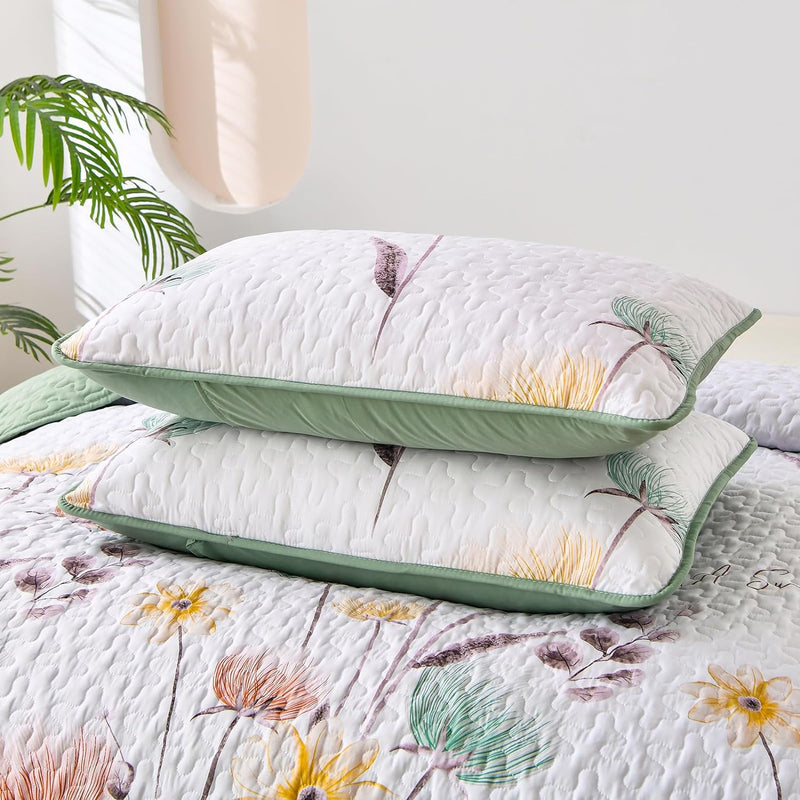 Intricate Quilted Coverlet and Pillowcases Set: A Work of Art for Your Bedroom