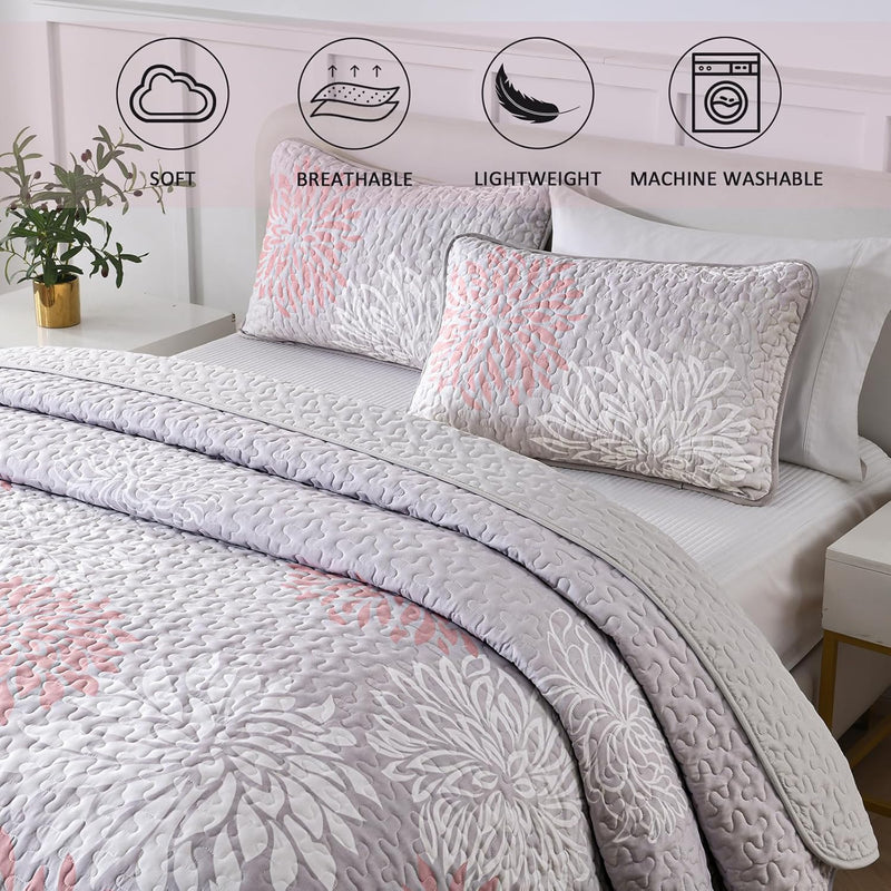 Mosaic Quilted coverlet and pillowcovers set: Unique Patchwork Design