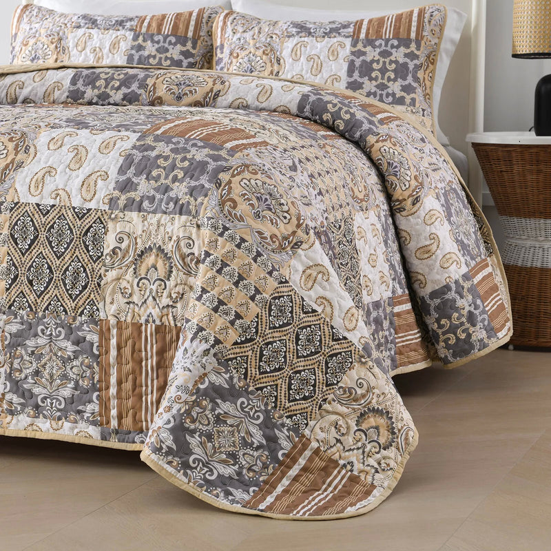 Quietude Quilted coverlet and pillowcovers set: Perfect for Relaxation