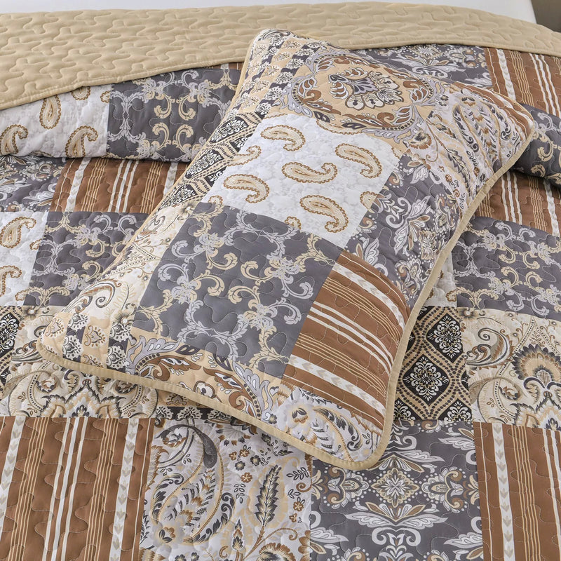 Quietude Quilted coverlet and pillowcovers set: Perfect for Relaxation