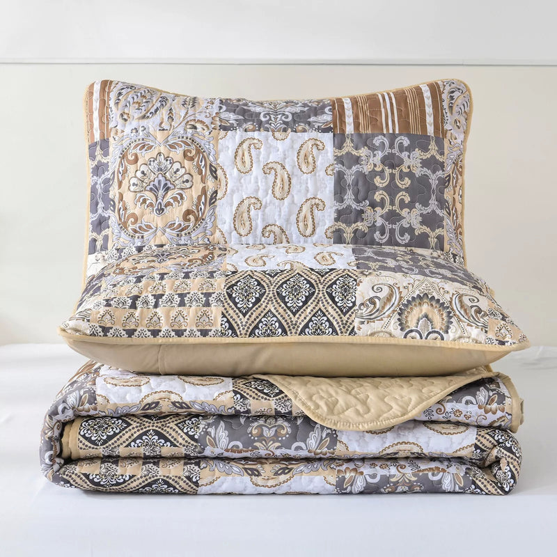 Quietude Quilted coverlet and pillowcovers set: Perfect for Relaxation