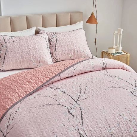 Versatile Quilted Coverlet and Pillowcases Set: Adapts to Every Season