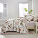 Artisan Quilted Coverlet and Pillowcases Set: A Masterpiece for Your Bed