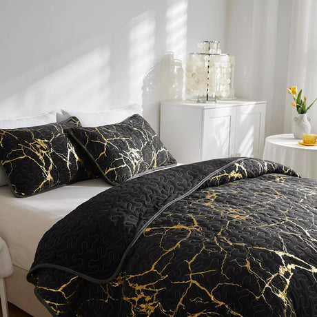 Exquisite Quilted bedspread and pillowcovers set: Experience Pure Comfort