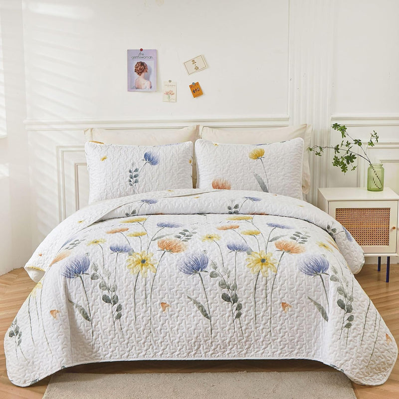 Refined Quilted Bedspread and Pillowcases Set: Class and Comfort Combined