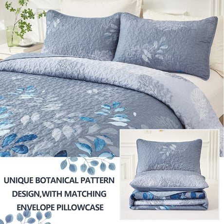 Nostalgic Quilted coverlet and pillowcovers set: Classic and Timeless