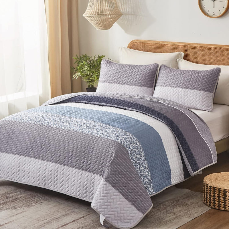 Ornate Quilted Bedspread and Pillowcases Set: Beautifully Crafted for Luxury