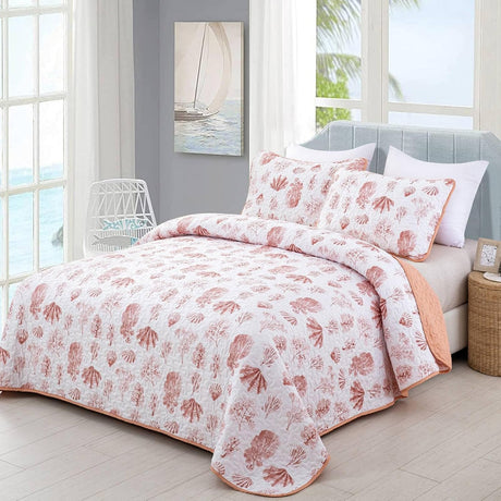 Sleek Quilted Bedspread and Pillowcases Set: Contemporary Style and Comfort