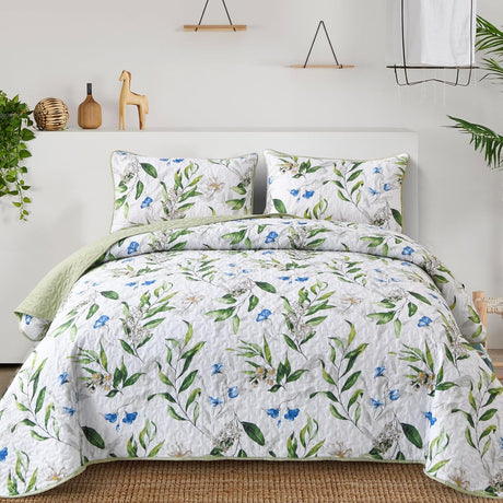 Fancy Quilted coverlet and pillowcovers set: Stylish Bedroom Update