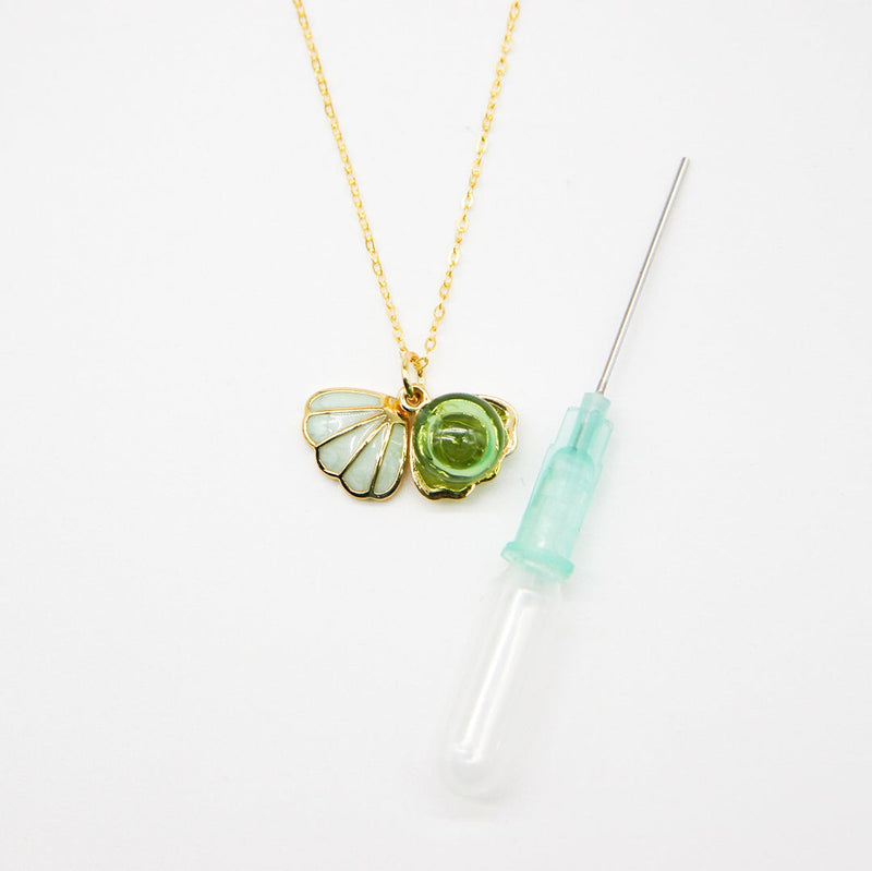 Gift Gox - Aroma Necklace 925 Silver, Gold coated - Green Shell Electric Lime (Light Green) + Purify Oil Blend