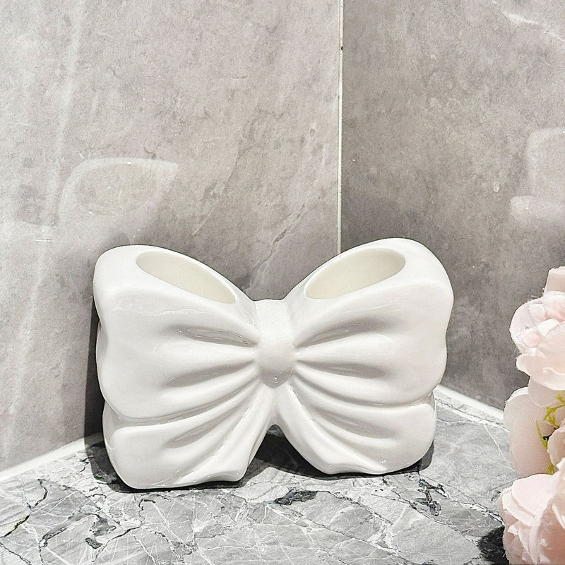 White Creative Ceramic Bowknot Toothbrush Holder - Elegant Bathroom Storage for Electric Toothbrush and Toothpaste