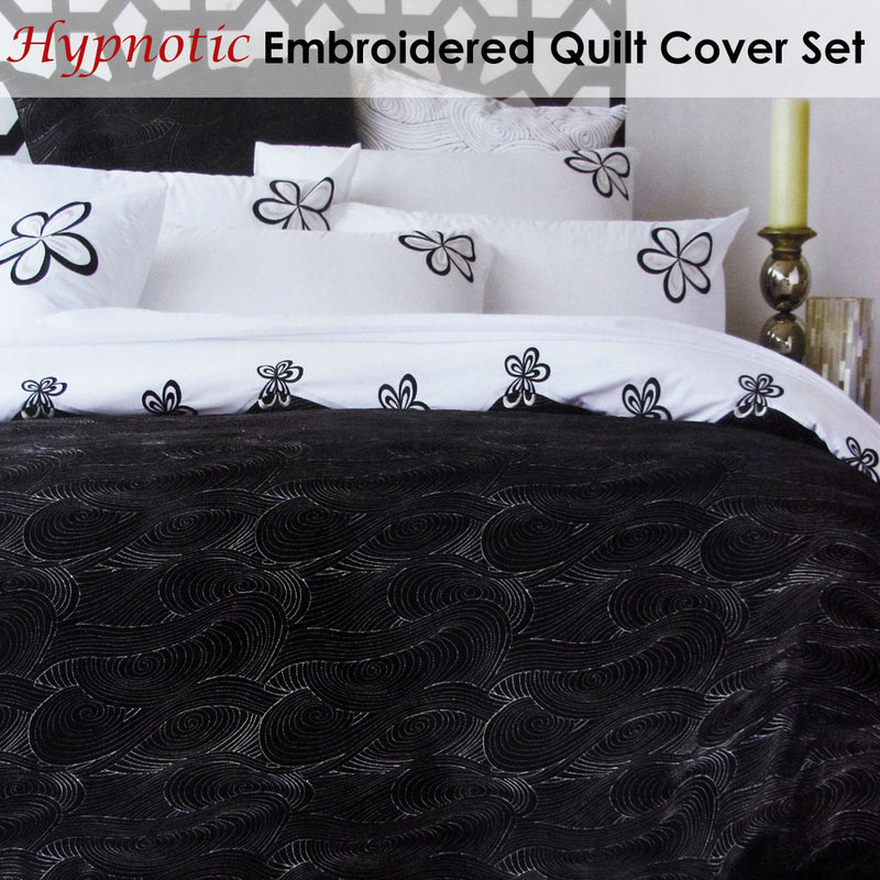 Accessorize Hypnotic Black Quilt Cover Set Queen