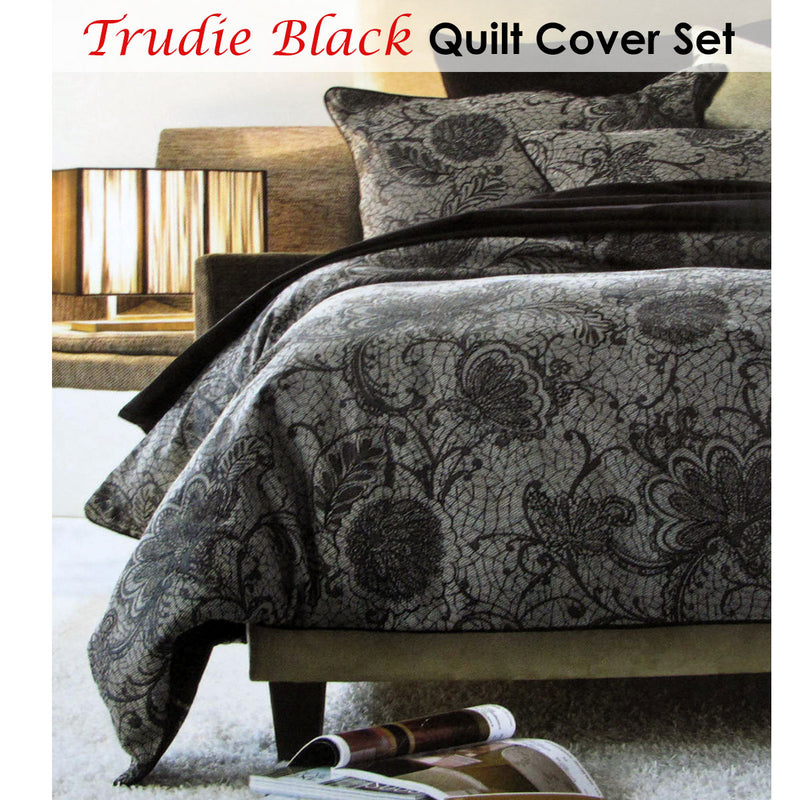 Accessorize Trudie Black Jacquard Quilt Cover Set Single