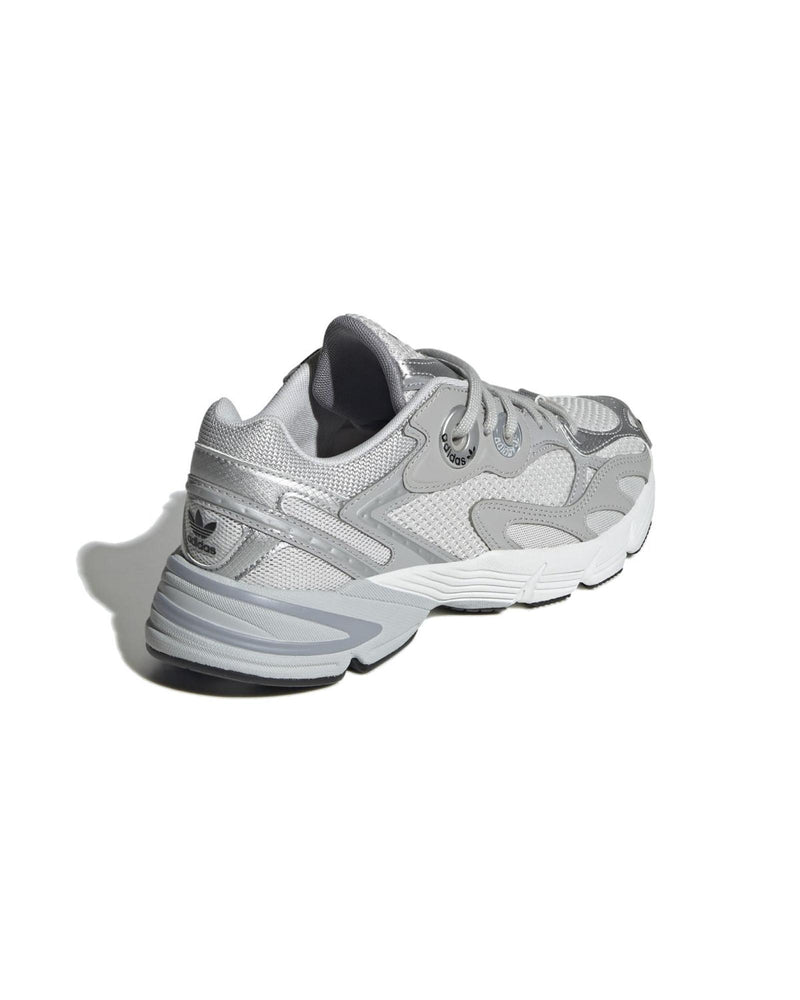 Modern Womens Running Shoes with Engineered Midsole - 10 US