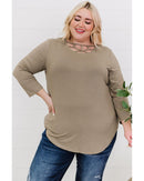 Azura Exchange Cut Out Neckline Plus Size Top - 2X